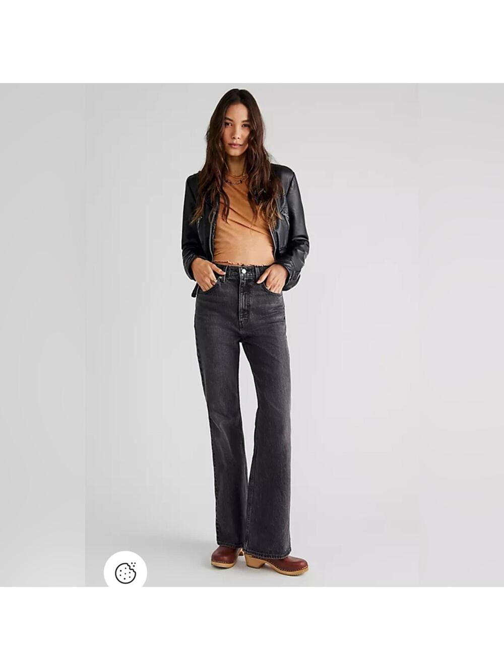 Levi's 70's High Rise Flare Jeans - 26